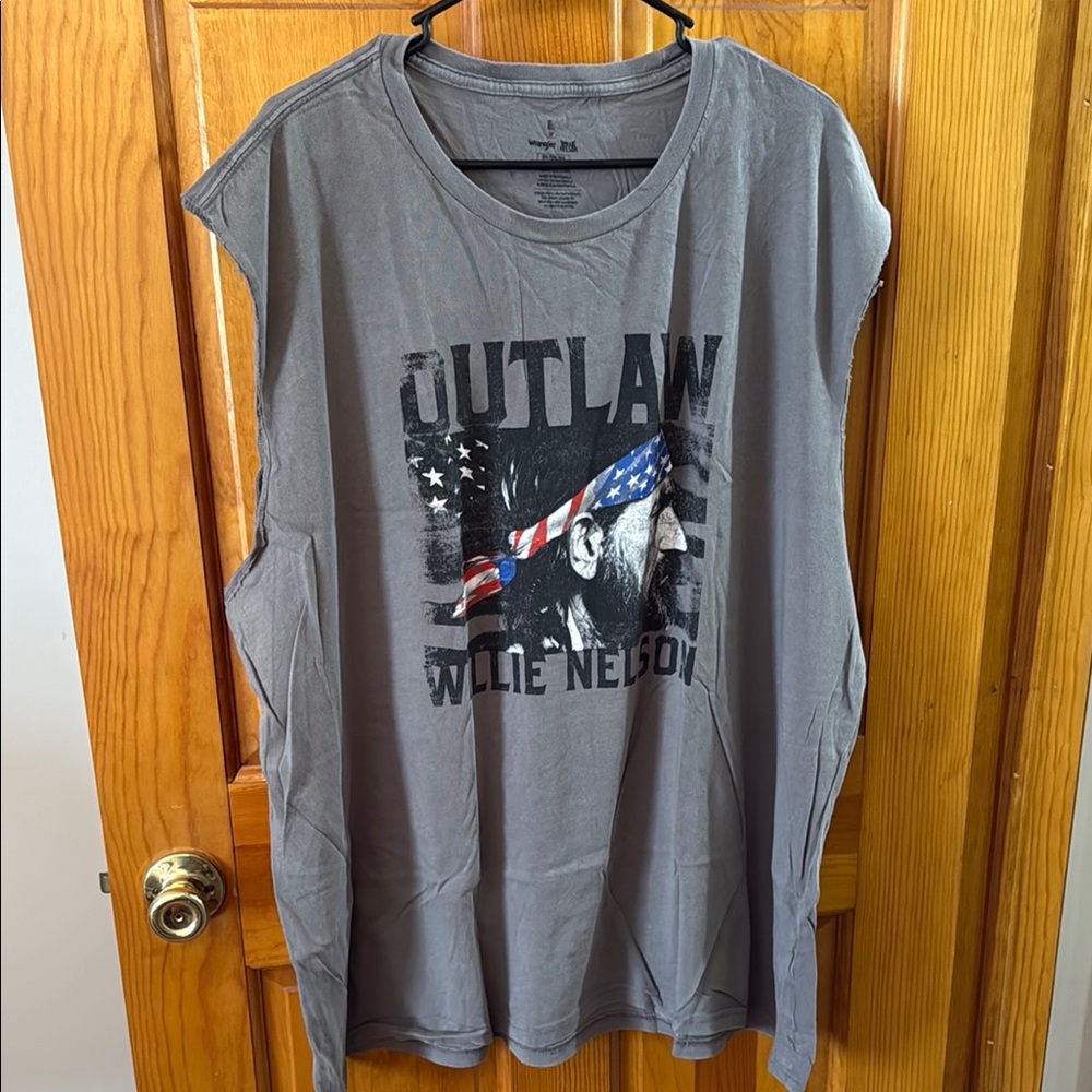 Wrangler Gray Sleeveless Willie Nelson Shirt